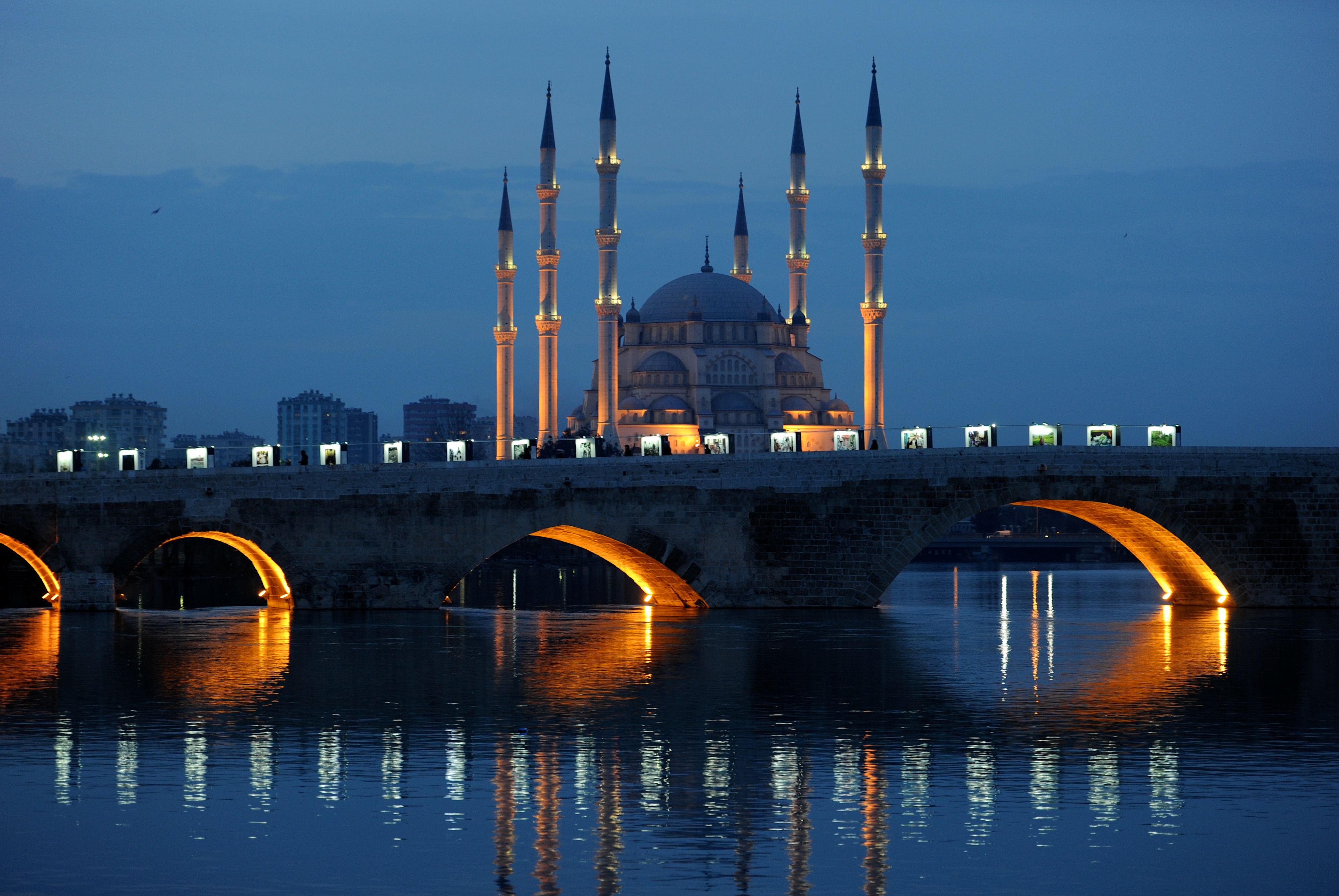 Adana  Turu